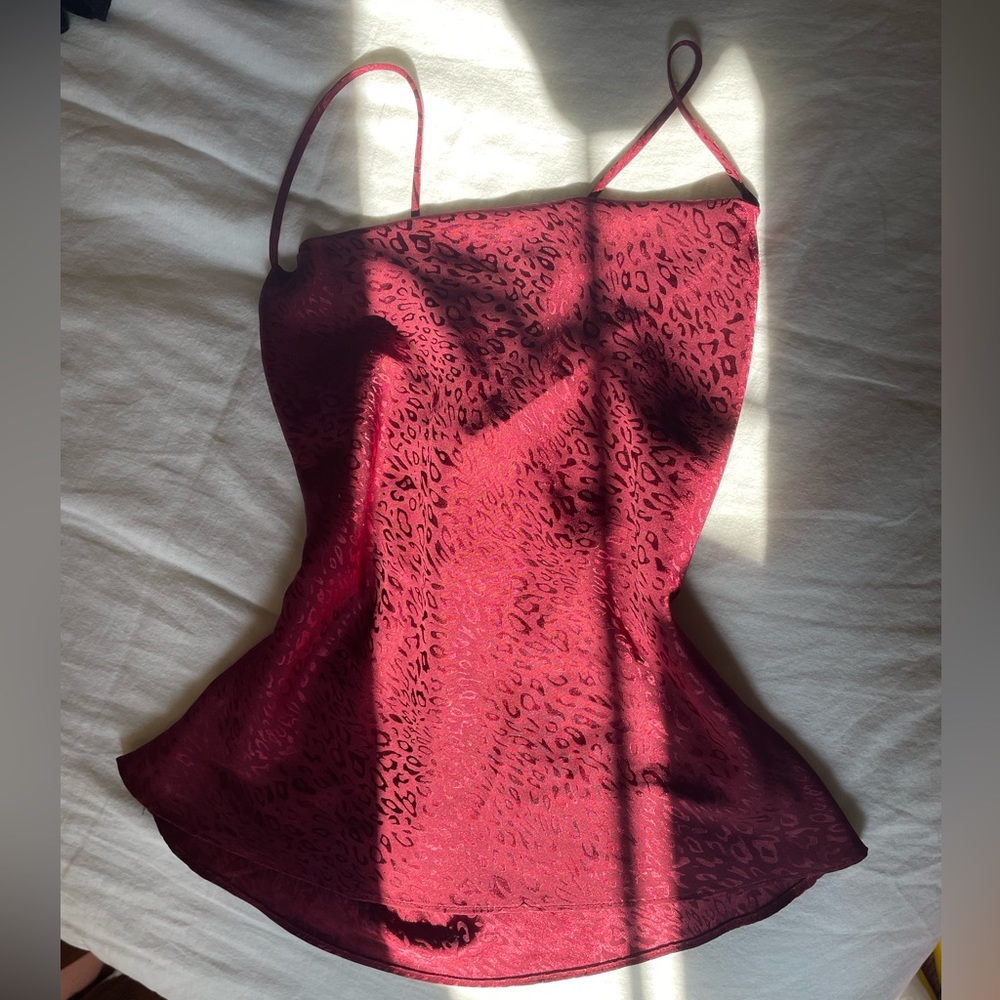 Socialite cheetah strapless silky top in maroon/dark red color size XS.